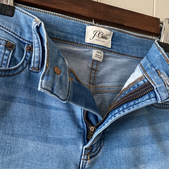 J. Crew Skinny Jean Pants Size 28T, zippered fly and their signature stretch - Picture 5 of 9